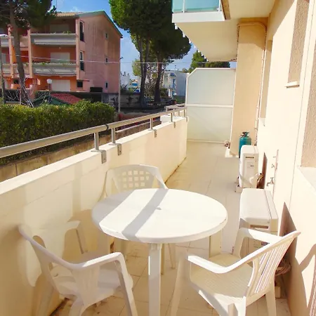 M07 Marcelli Bilocale Fronte Mare Con Terrazzo *